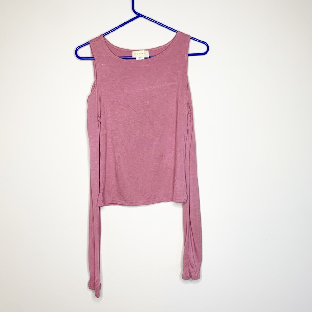 Cute mauve cold shoulder top